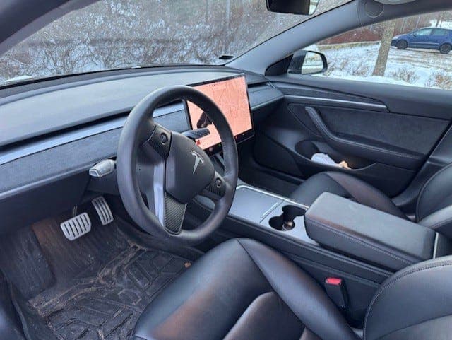 Tesla Model 3 4